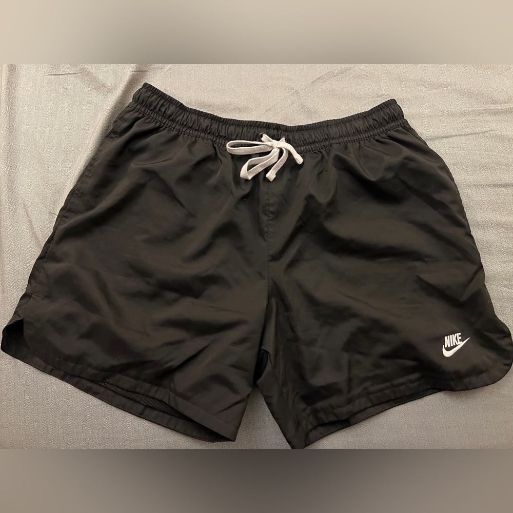 Nike Woven Shorts - Black - Large